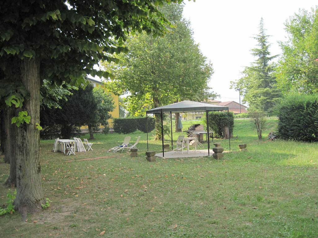 Villa Pastori Мира Экстерьер фото